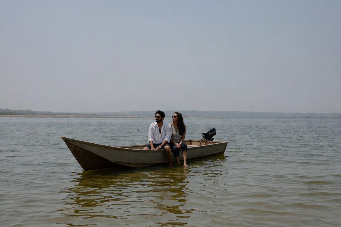 Couple extremely loud about how quiet their Indian Lake weekend was