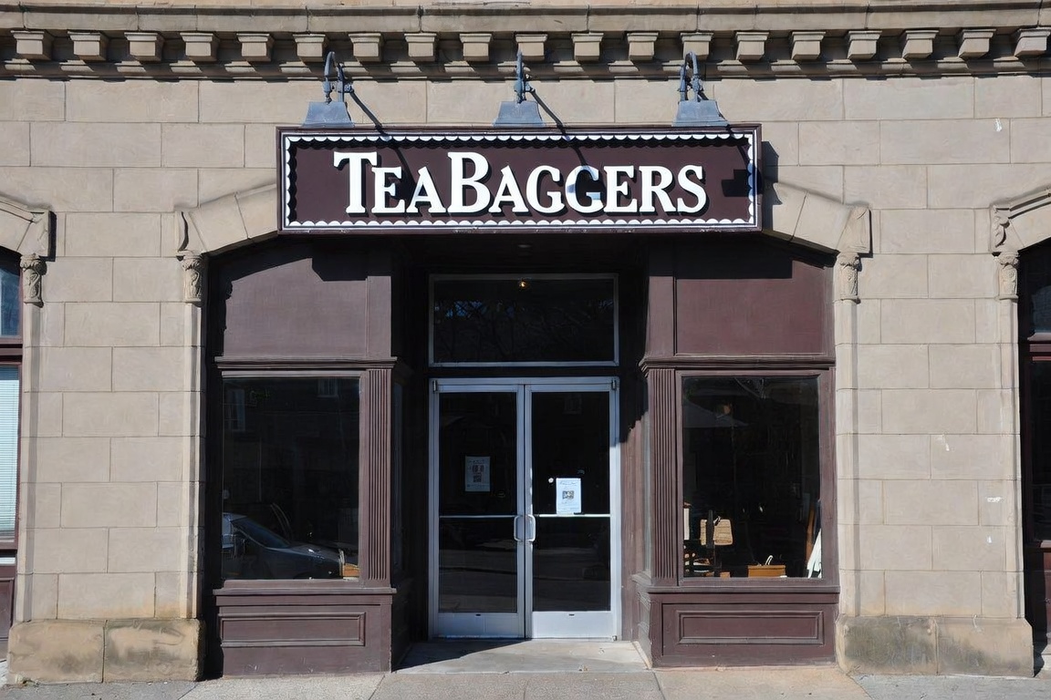 OPINION: TeaBaggers diplomacy could fix county politics